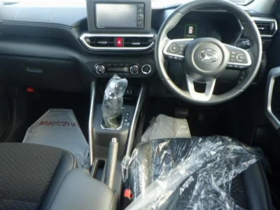DAIHATSU ROCKY