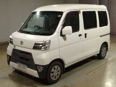 TOYOTA PIXIS VAN
