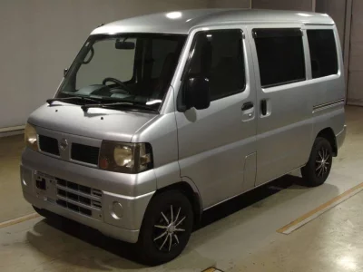 NISSAN CLIPPER VAN