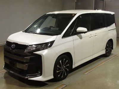 TOYOTA NOAH