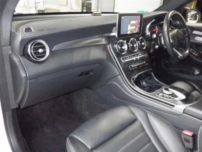 MERCEDES BENZ AMG GLC