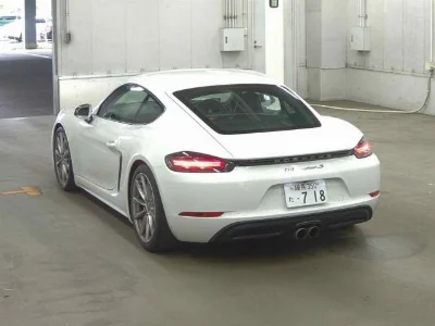 PORSCHE 718 BOXSTER