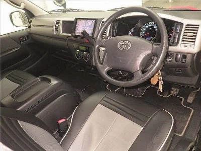 TOYOTA REGIUS ACE VAN