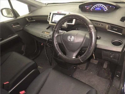 HONDA FREED SPIKE