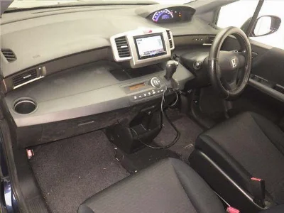 HONDA FREED SPIKE