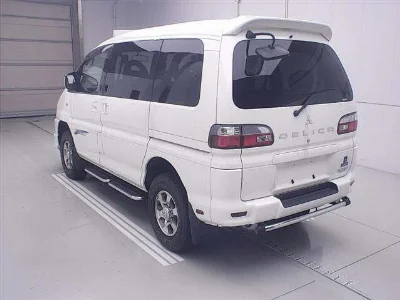 MITSUBISHI DELICA