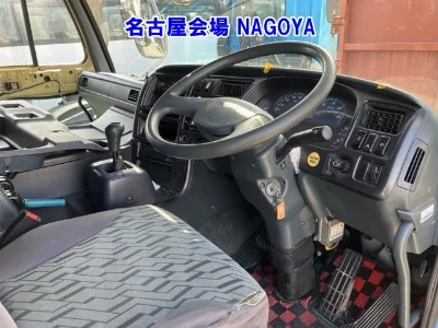 NISSAN UD