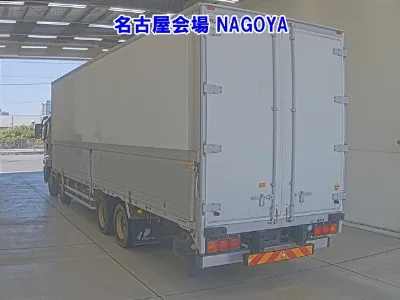 MITSUBISHI FUSO SUPER GREAT