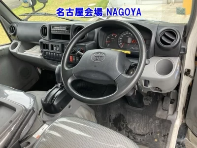 TOYOTA DYNA
