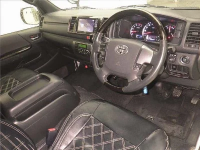 TOYOTA REGIUS ACE VAN