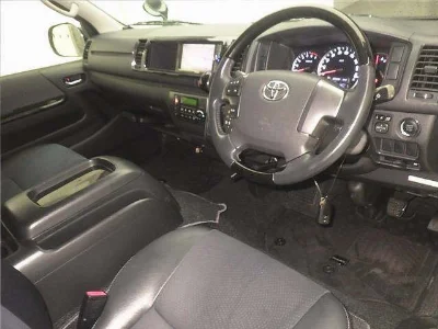 TOYOTA REGIUS ACE VAN