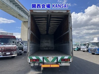 ISUZU GIGA