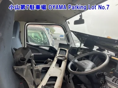 MITSUBISHI CANTER