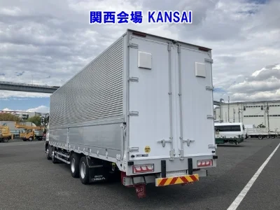 ISUZU GIGA
