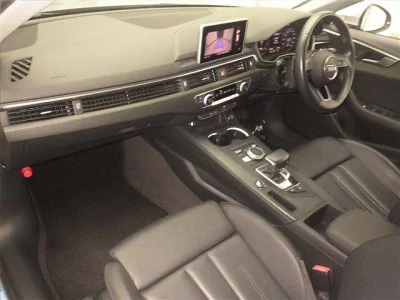 AUDI A4 AVANTE