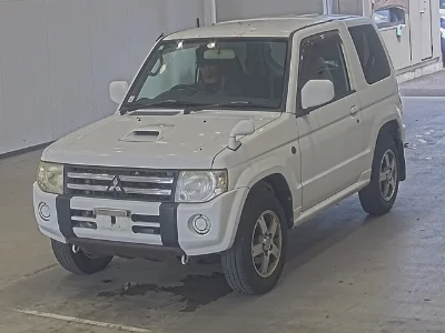 MITSUBISHI PAJERO MINI