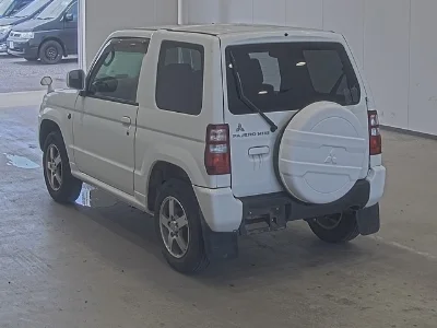 MITSUBISHI PAJERO MINI