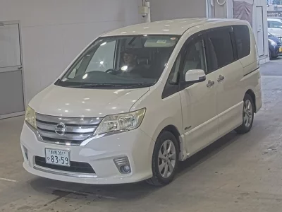 NISSAN SERENA