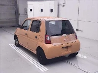 Daihatsu Esse