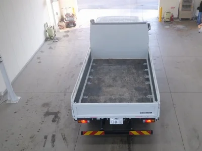 NISSAN UD