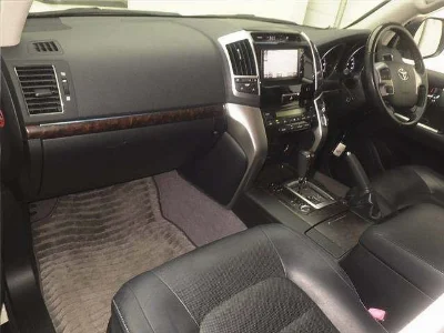 TOYOTA LAND CRUISER