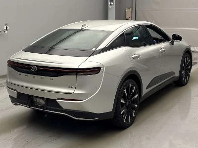TOYOTA CROWN CROSSOVER