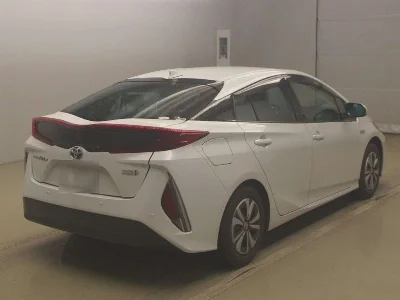 TOYOTA PRIUS PHV