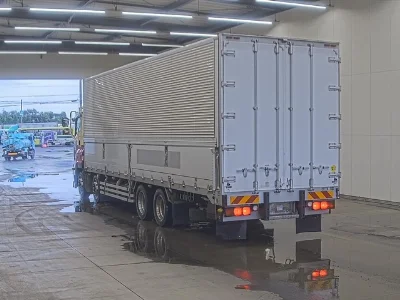 ISUZU GIGA