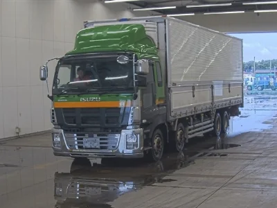 ISUZU GIGA
