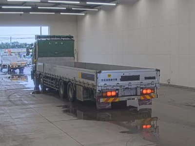 NISSAN DIESEL (UD) QUON