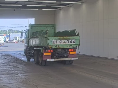 ISUZU GIGA
