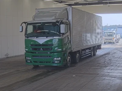 MITSUBISHI FUSO SUPER GREAT