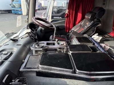 MITSUBISHI FUSO SUPER GREAT