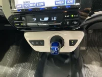 Цена авто Toyota Prius с аукционов Японии, номер кузова ZVW55, пробег 150 000, оценка 2