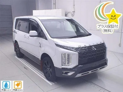 MITSUBISHI DELICA D5