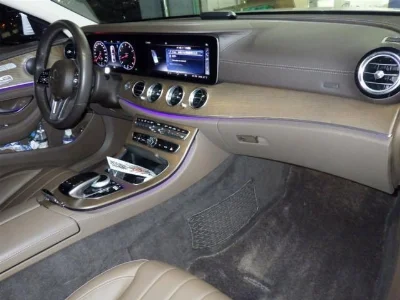 MERCEDES BENZ E CLASS