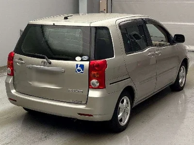 TOYOTA RAUM