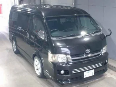 TOYOTA HIACE VAN