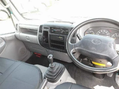 TOYOTA DYNA