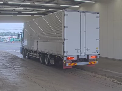 MITSUBISHI FUSO SUPER GREAT