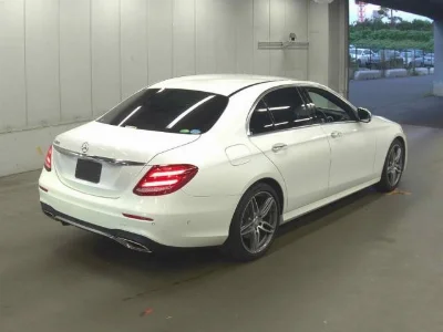 MERCEDES BENZ E CLASS