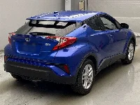 Цена авто Toyota C-HR с аукционов Японии, номер кузова ZYX11, пробег 79 000, оценка 8