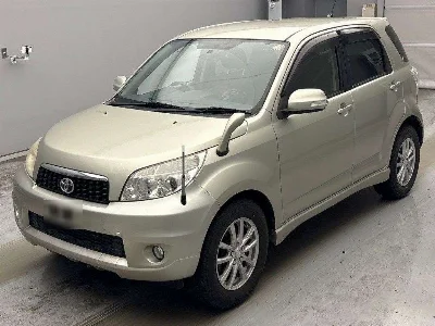 TOYOTA RUSH