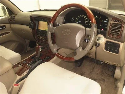 TOYOTA LAND CRUISER