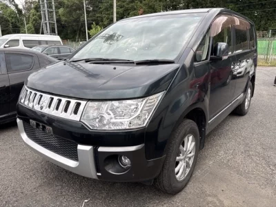 MITSUBISHI DELICA D5