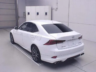 LEXUS IS