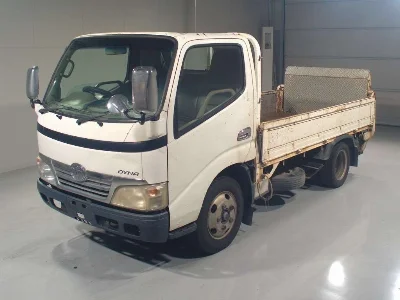 TOYOTA DYNA