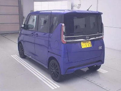 NISSAN ROOX