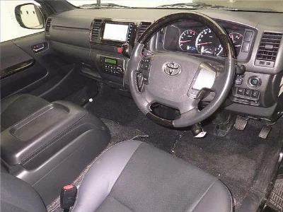 TOYOTA REGIUS ACE VAN