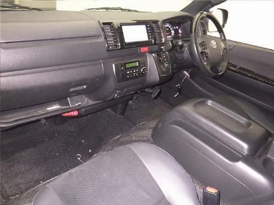 TOYOTA REGIUS ACE VAN